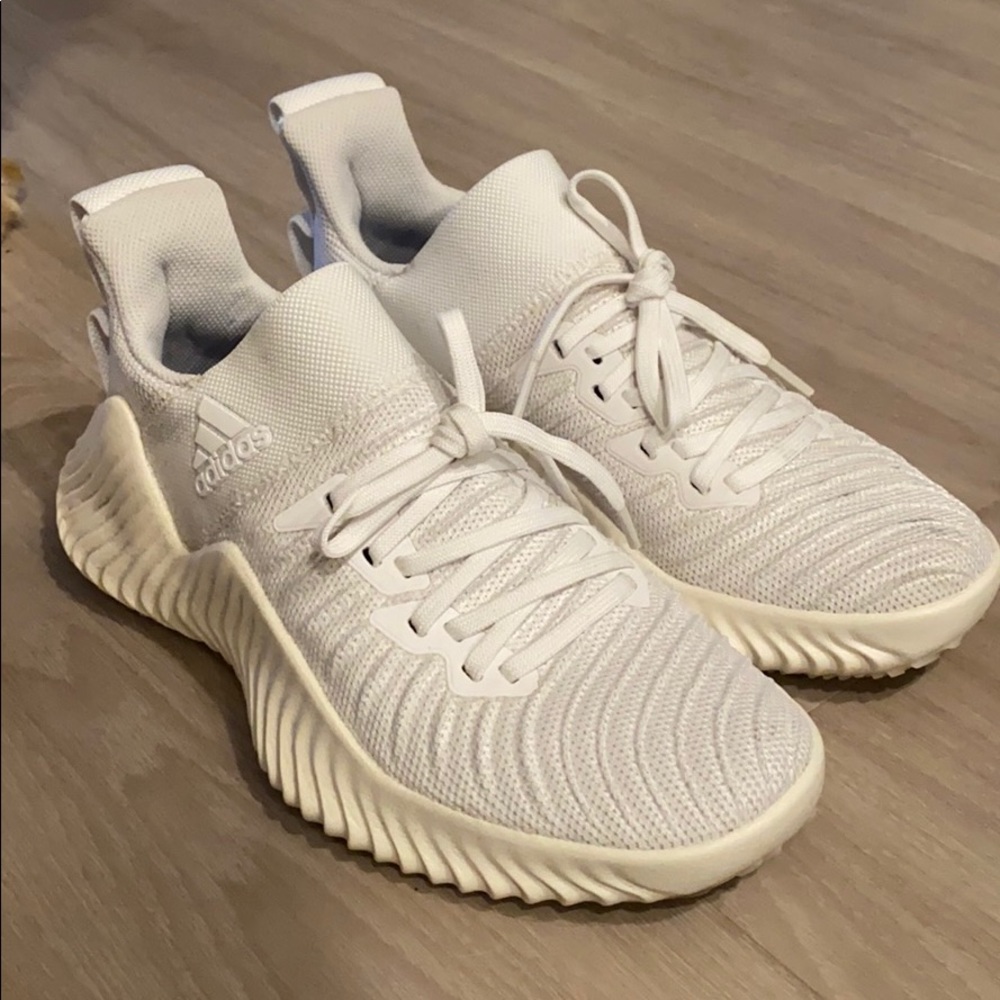 Adidas - Picture 1 of 2